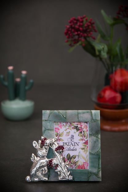 HARE & BERRY FRAME